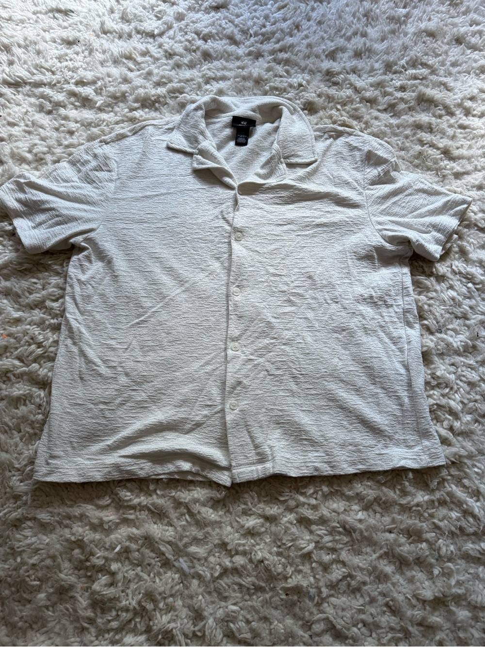 Men's White Short-Sleeve Button-Up Shirt